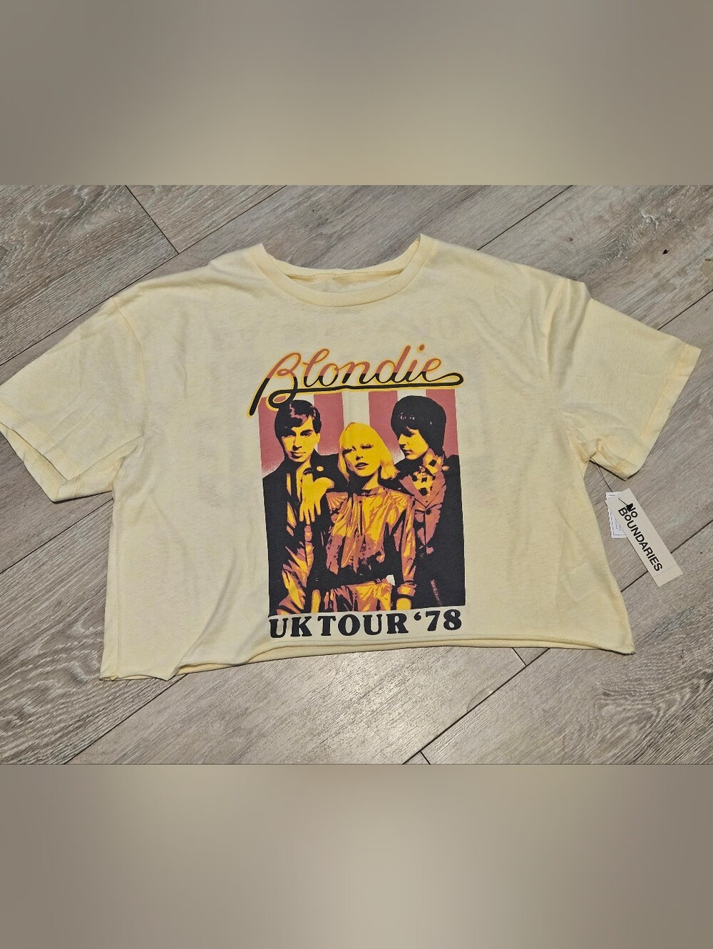 NWT No Boundaries Womens Small Blondie UK Tour 78 Boxy Crop T-Shirt Yellow